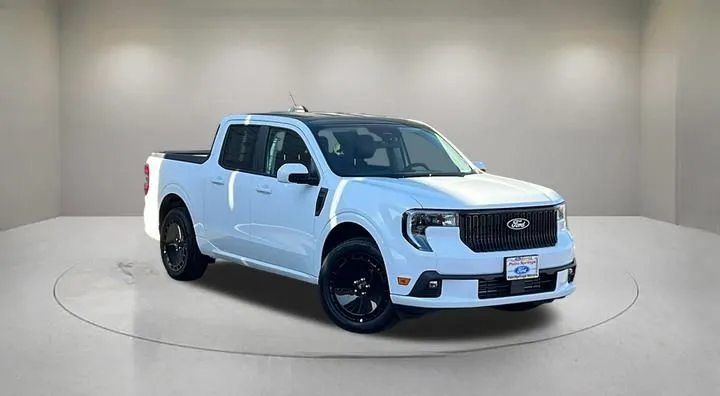 White 2025 Ford Maverick Lobo Standard for sale in Indio, CA