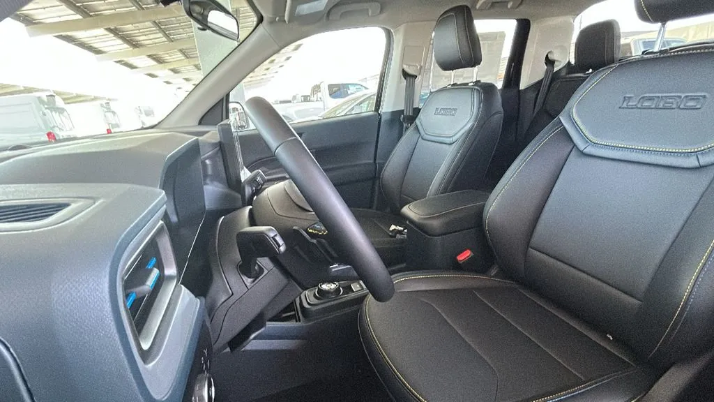 Ford Maverick photo 16