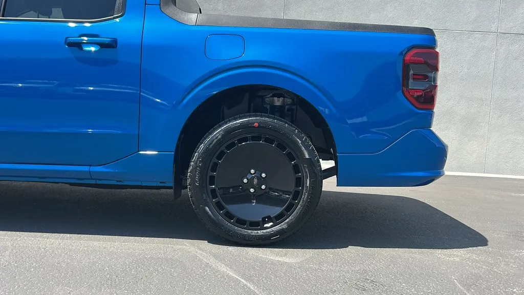 Ford Maverick photo 9