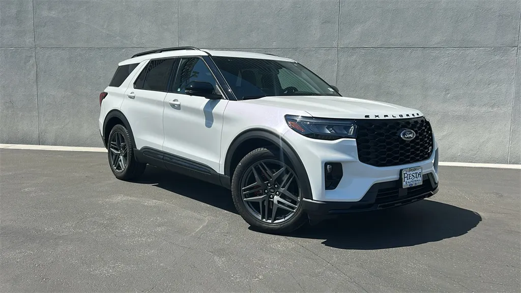 White 2025 Ford Explorer ST for sale in Indio, CA