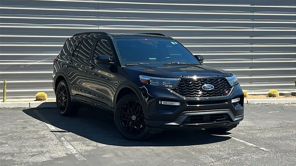 Black 2022 Ford Explorer ST for sale in Indio, CA