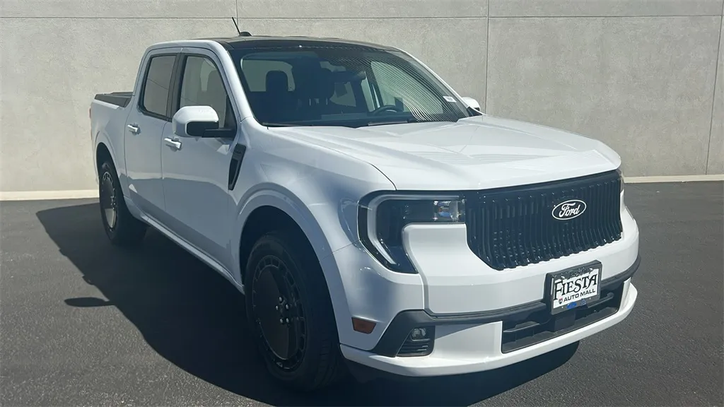 White 2025 Ford Maverick Lobo Standard for sale in Indio, CA