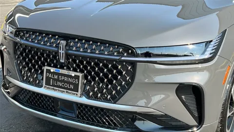 More photos of 2025 Lincoln Nautilus Black Label at Fiesta Ford, Inc., CA