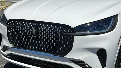 More photos of 2025 Lincoln Aviator Black Label at Fiesta Ford, Inc., CA