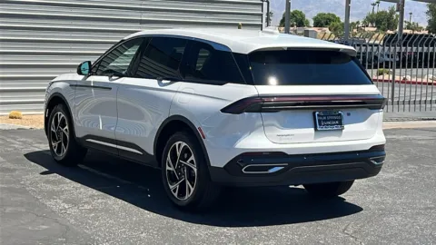 More photos of 2025 Lincoln Nautilus Premiere at Fiesta Ford, Inc., CA