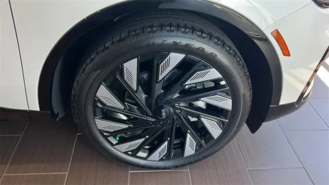 Photos of 2025 Lincoln Nautilus Reserve for sale in Indio, CA at Fiesta Ford, Inc.