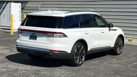 More photos of 2022 Lincoln Aviator Reserve at Fiesta Ford, Inc., CA