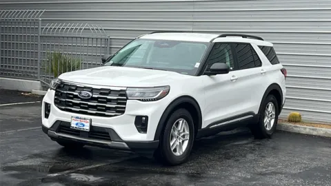 Photos of 2025 Ford Explorer Active for sale in Indio, CA at Fiesta Ford, Inc.