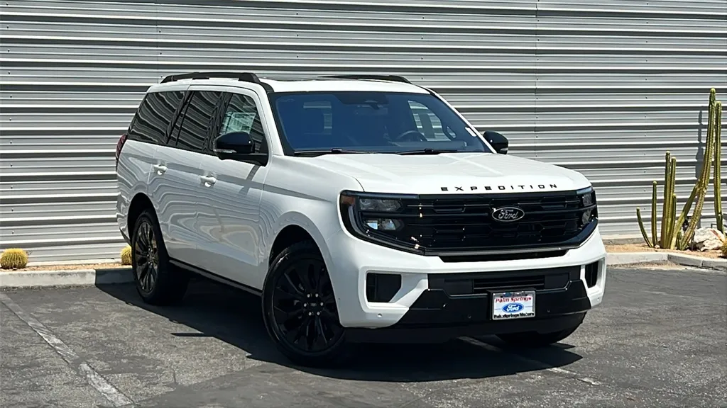 White 2025 Ford Expedition Platinum for sale in Indio, CA