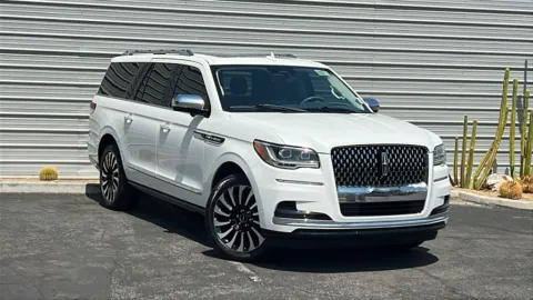 White 2022 Lincoln Navigator L Black Label for sale in Indio, CA