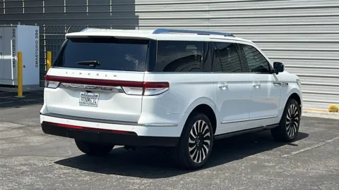More photos of 2022 Lincoln Navigator L Black Label at Fiesta Ford, Inc., CA
