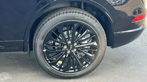 More photos of 2025 Lincoln Corsair Reserve at Fiesta Ford, Inc., CA