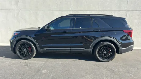 More photos of 2022 Ford Explorer ST at Fiesta Ford, Inc., CA