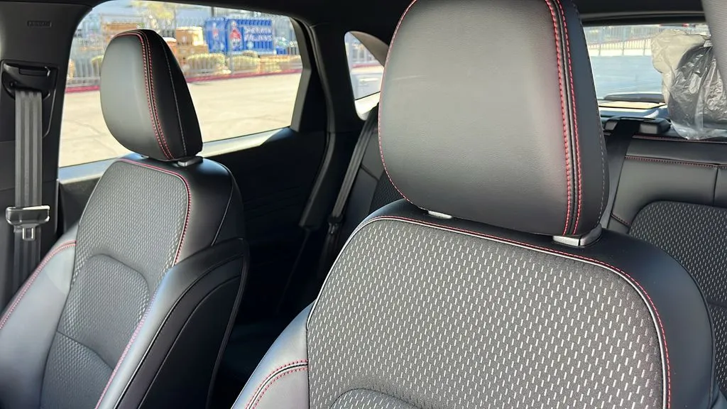 Ford Escape photo 11