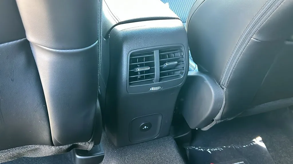 Ford Escape photo 8