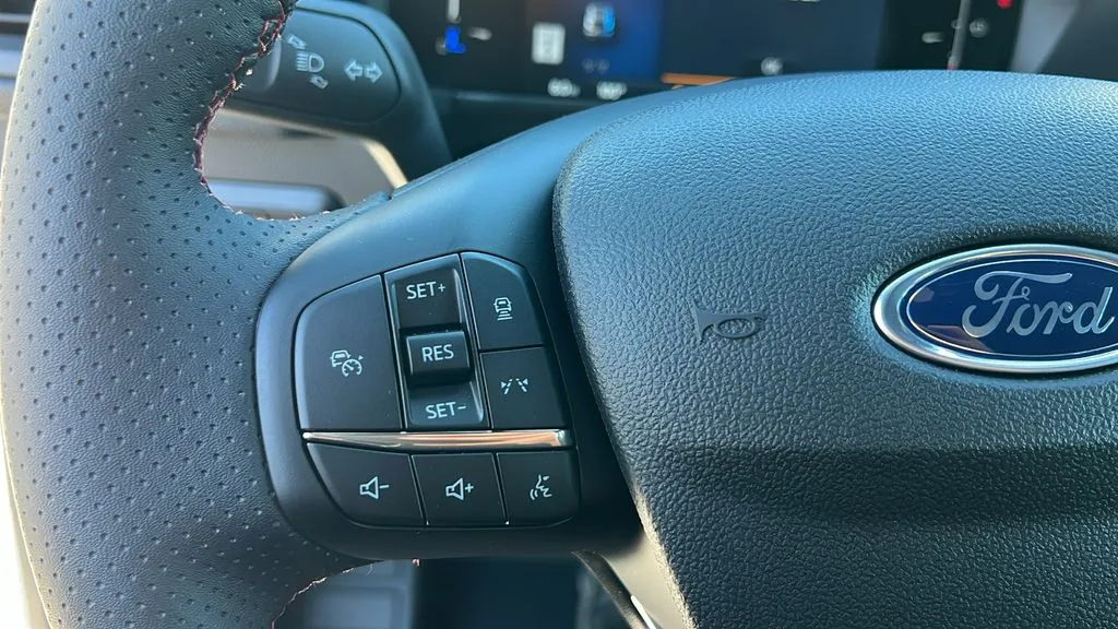 Ford Escape photo 19