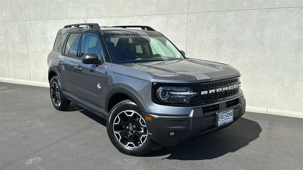 Gray 2025 Ford Bronco Sport Outer Banks for sale in Indio, CA