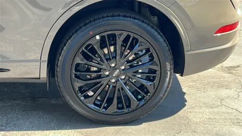 More photos of 2025 Lincoln Corsair Premiere at Fiesta Ford, Inc., CA