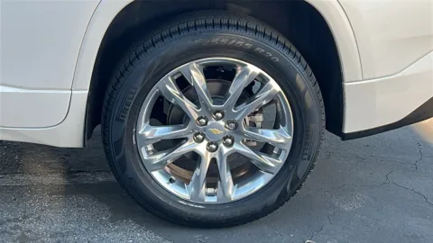 More photos of 2020 Chevrolet Traverse High Country at Fiesta Ford, Inc., CA
