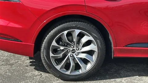 More photos of 2025 Lincoln Aviator Premiere at Fiesta Ford, Inc., CA