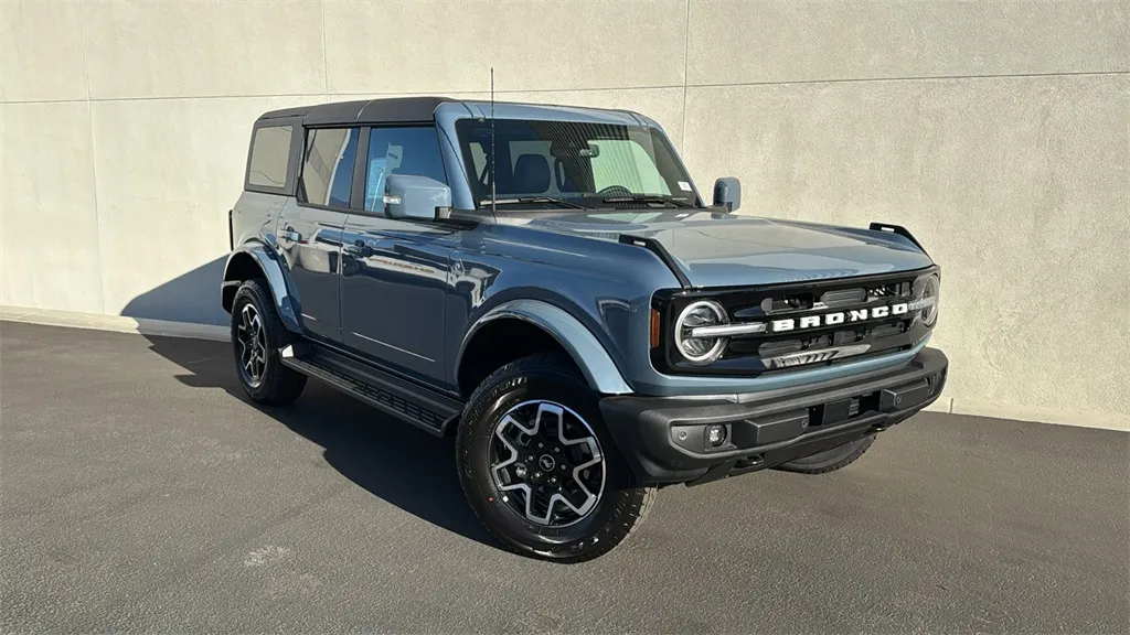 2025 Ford Bronco Outer Banks for sale in Indio, CA