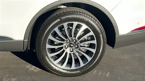 More photos of 2022 Lincoln Aviator Reserve at Fiesta Ford, Inc., CA