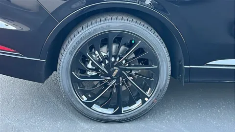 More photos of 2025 Lincoln Aviator Reserve at Fiesta Ford, Inc., CA