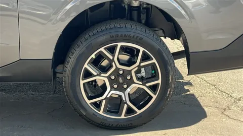 More photos of 2025 Ford Maverick Lariat at Fiesta Ford, Inc., CA