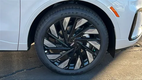 More photos of 2026 Lincoln Nautilus Black Label at Fiesta Ford, Inc., CA