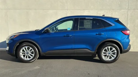 More photos of 2022 Ford Escape SE at Fiesta Ford, Inc., CA