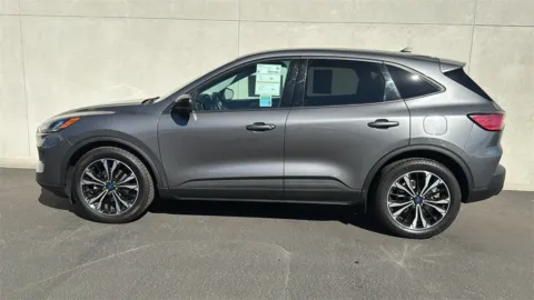 More photos of 2022 Ford Escape SE at Fiesta Ford, Inc., CA