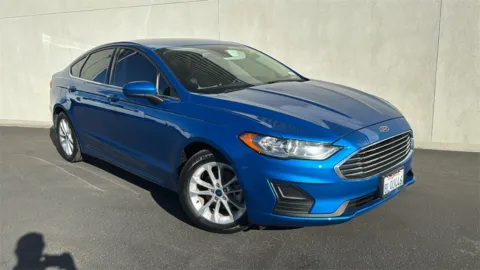 Blue 2019 Ford Fusion SE for sale in Indio, CA