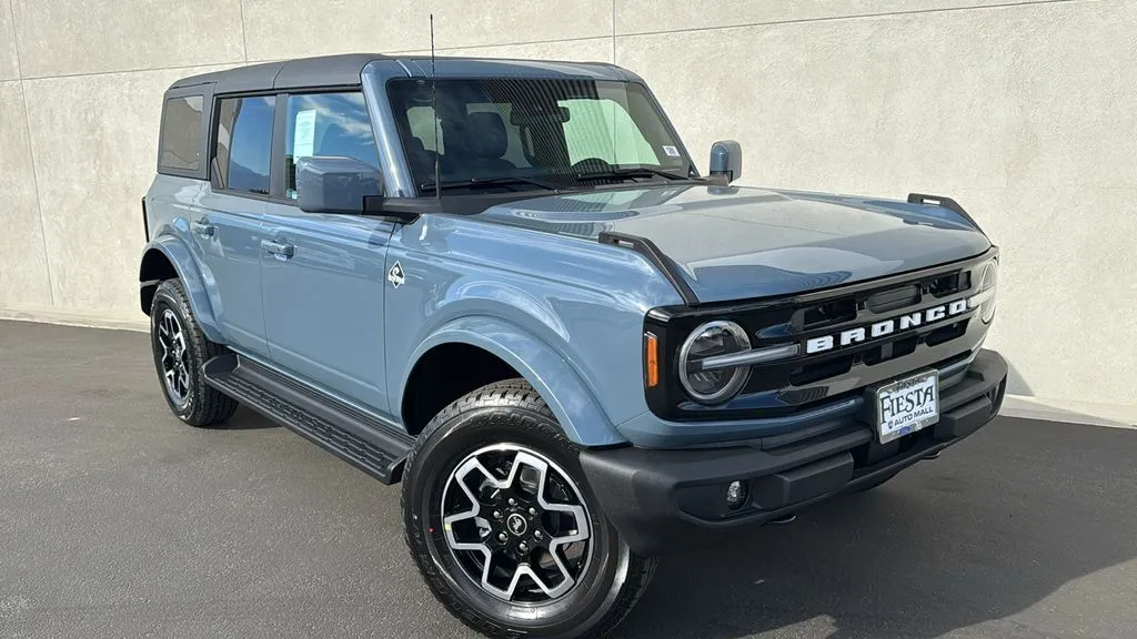 Gray 2025 Ford Bronco Outer Banks for sale in Indio, CA