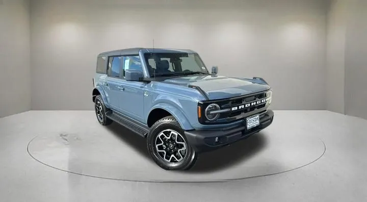 Gray 2025 Ford Bronco Outer Banks for sale in Indio, CA