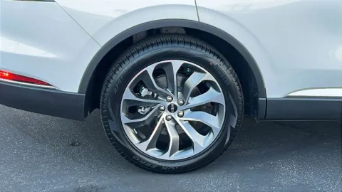 More photos of 2025 Lincoln Aviator Premiere at Fiesta Ford, Inc., CA