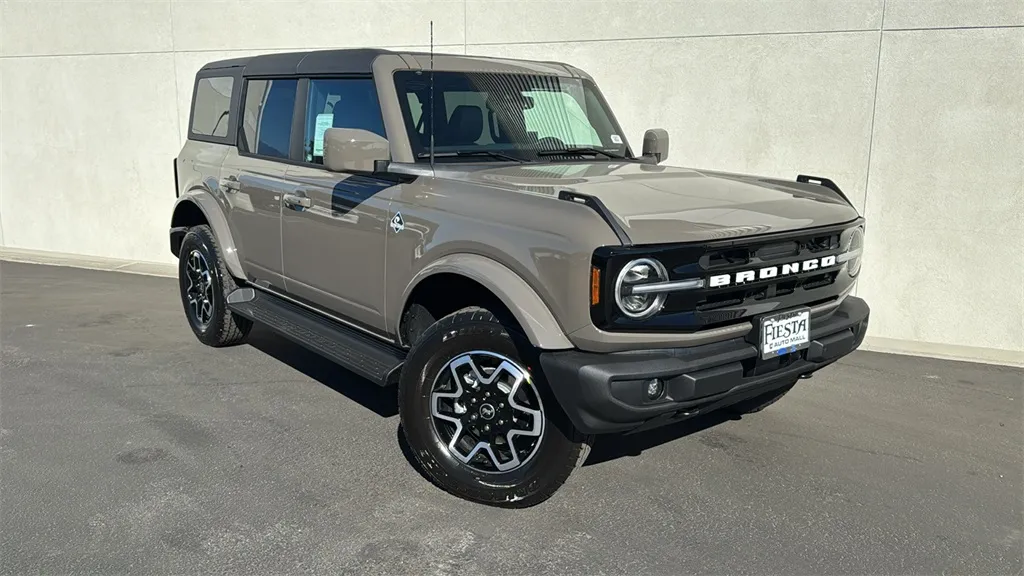 Gray 2025 Ford Bronco Outer Banks for sale in Indio, CA