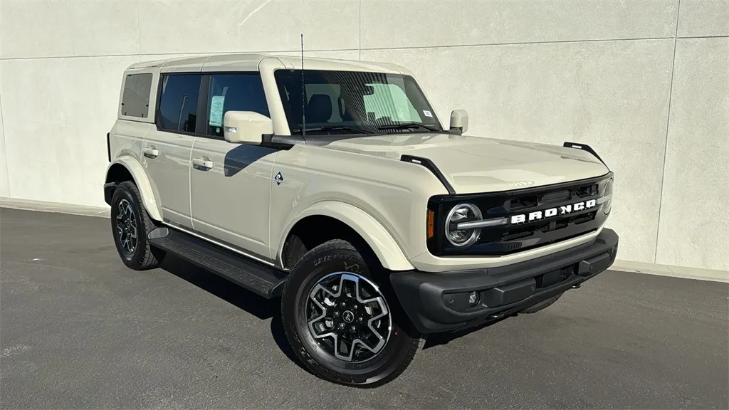 Brown 2025 Ford Bronco Outer Banks for sale in Indio, CA