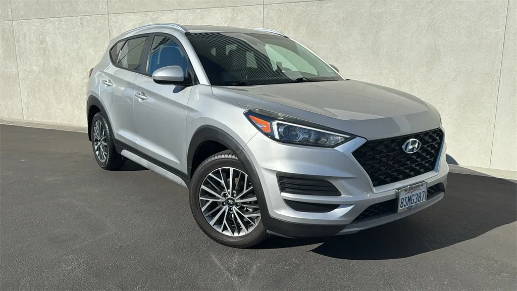 Silver 2020 Hyundai Tucson SEL for sale in Indio, CA