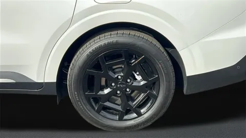 More photos of 2026 Kia Carnival Hybrid SX Prestige at Fiesta Kia, CA