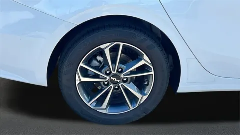 More photos of 2024 Kia Forte LXS at Fiesta Kia, CA