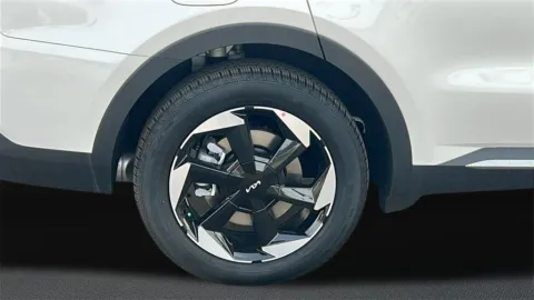 More photos of 2026 Kia Sorento Plug-In Hybrid EX at Fiesta Kia, CA