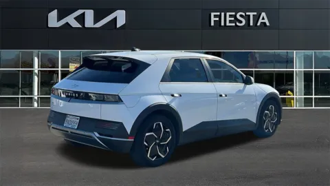 More photos of 2022 Hyundai IONIQ 5 SE at Fiesta Kia, CA