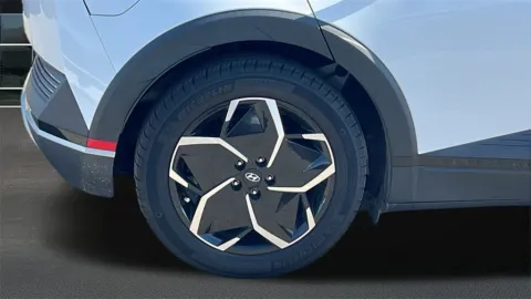 More photos of 2022 Hyundai IONIQ 5 SE at Fiesta Kia, CA