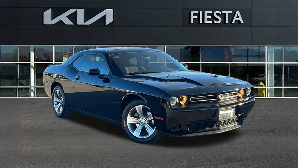 Black 2018 Dodge Challenger SXT for sale in Indio, CA