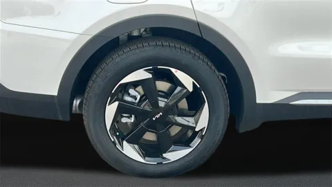 More photos of 2026 Kia Sorento Hybrid EX at Fiesta Kia, CA