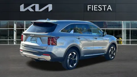 More photos of 2026 Kia Sorento Hybrid EX at Fiesta Kia, CA