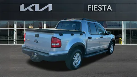 More photos of 2010 Ford Explorer Sport Trac XLT at Fiesta Kia, CA