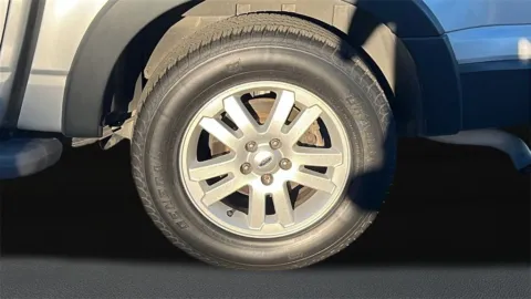 More photos of 2010 Ford Explorer Sport Trac XLT at Fiesta Kia, CA