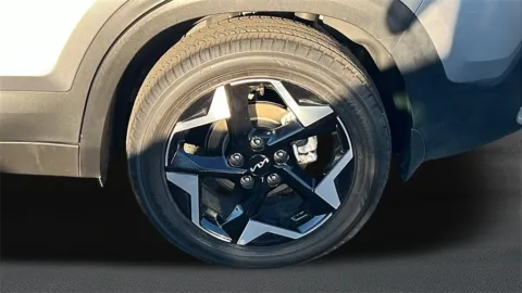 More photos of 2024 Kia Seltos EX at Fiesta Kia, CA