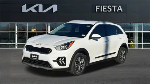 Photos of 2022 Kia Niro LXS for sale in Indio, CA at Fiesta Kia